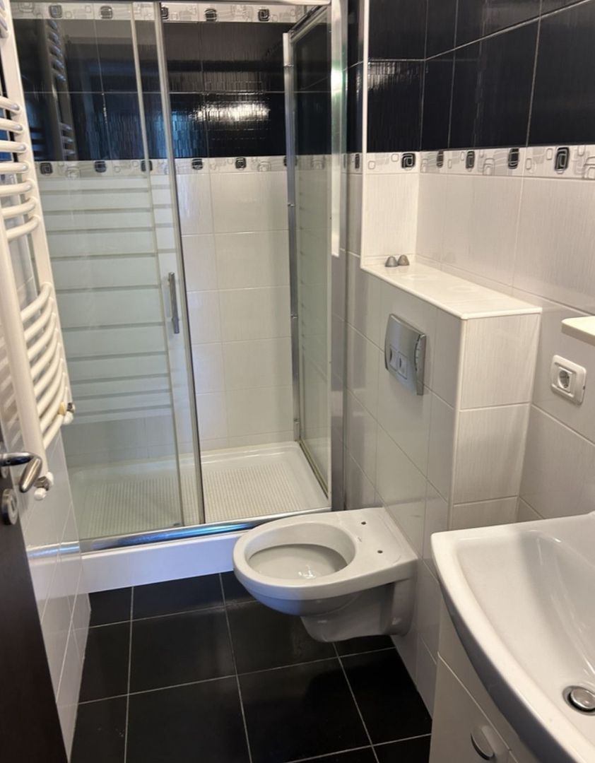 AP. 3 CAMERE BD. LAMINORULUI, LOC PARCARE, CENTRALA, BOXA, COMISION 0% - Poză 9