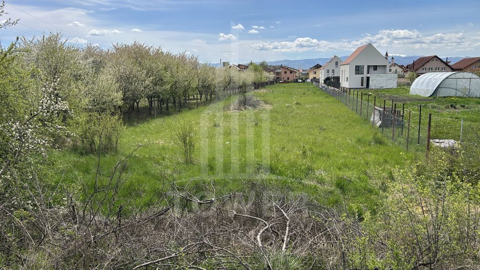 Teren intravilan de vânzare în Sibiu - Poză 1