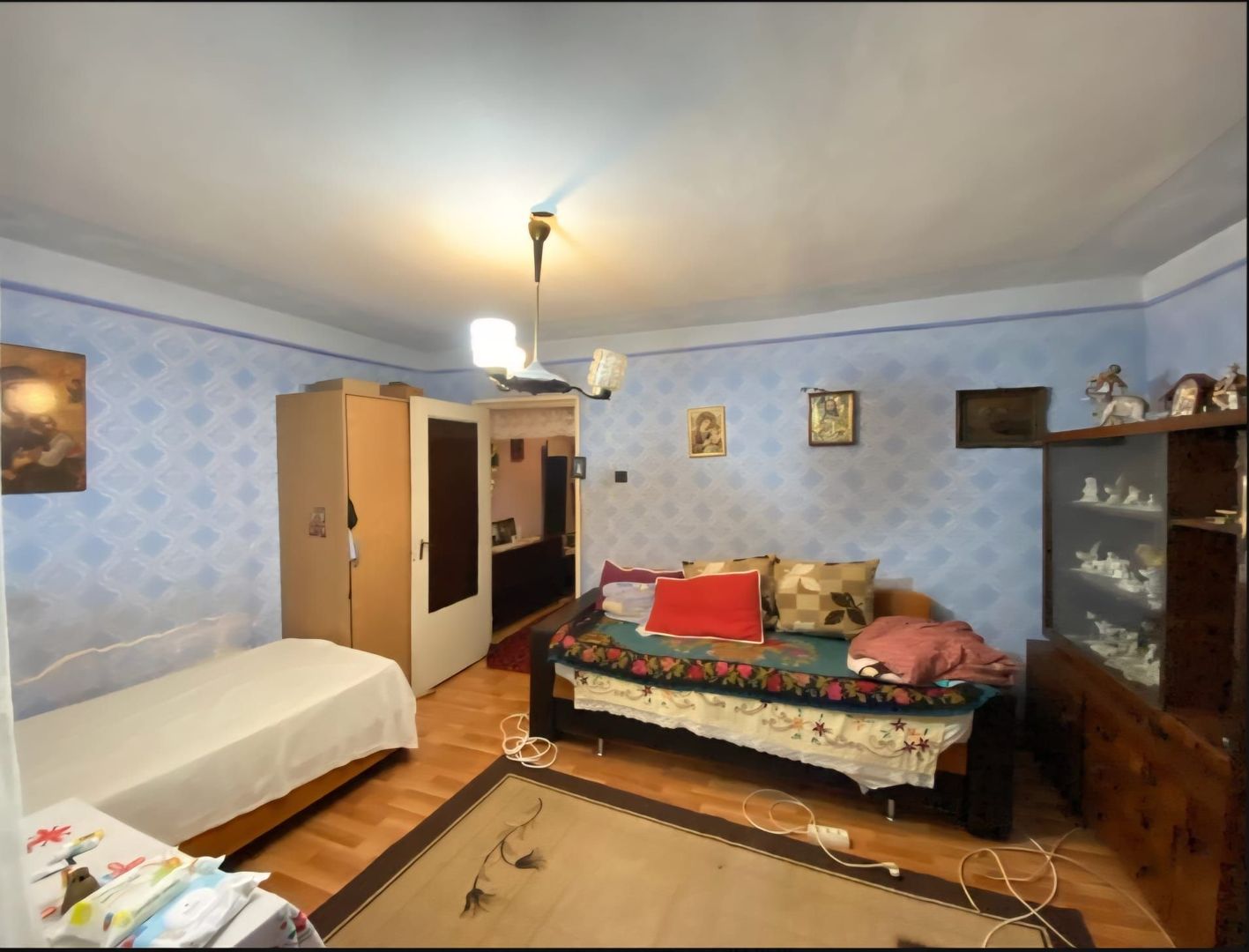 Soarelui-Gen. 30 | 1 Cameră | Etaj 2 | Centrală proprie | Balcon - Poză 1