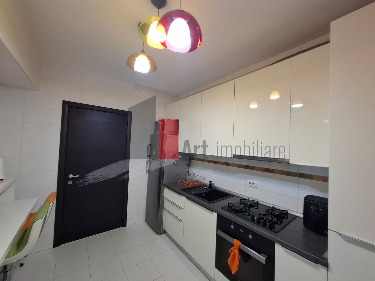 Apartament in Piata Unirii, bloc 2015,  CENTRALA PROPRIE, URGENT - Poză 13