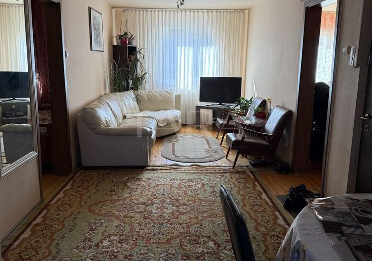 Apartament decomandat cu 4 camere, zona Minerva. - Poză 2