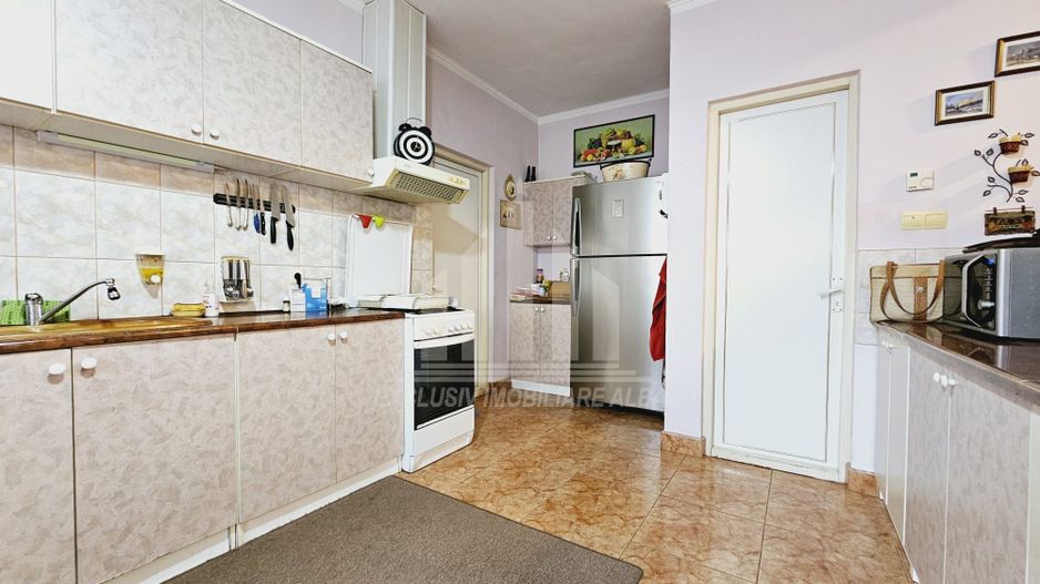 Casa in regim cuplat de vanzare, Lipoveni - Poză 4