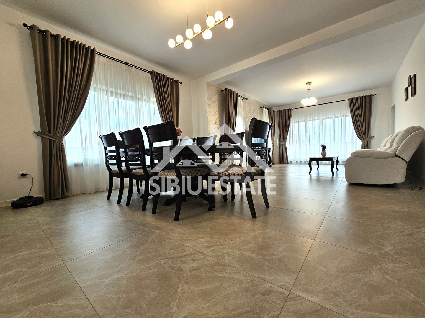 Casa Sibiu Cisnadioara, casa cu garaj, 5 camere, 3 bai - Poză 16