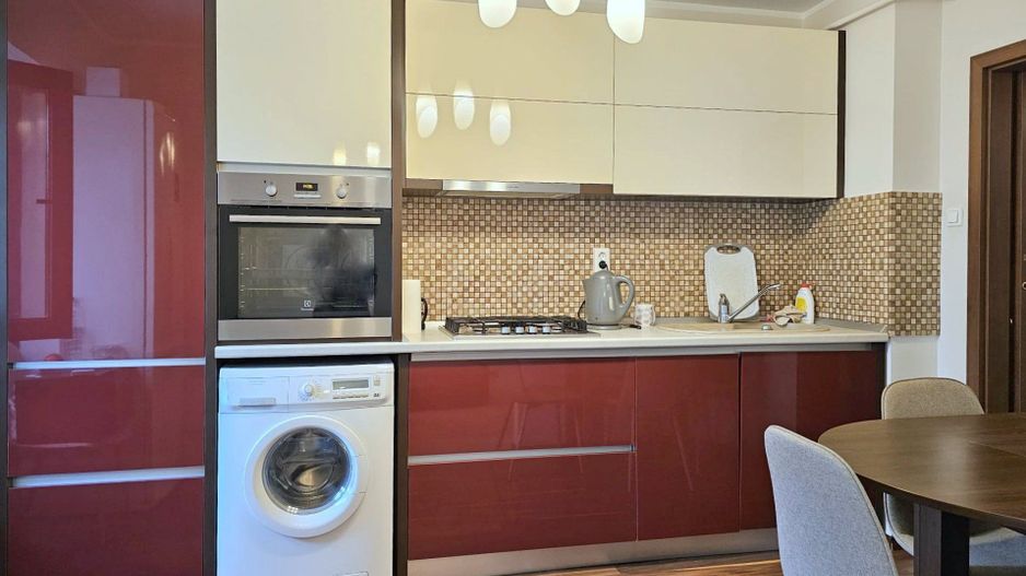 De inchiriat - 2 camere, zona centrala - biserica Sf. Precista - Poză 1