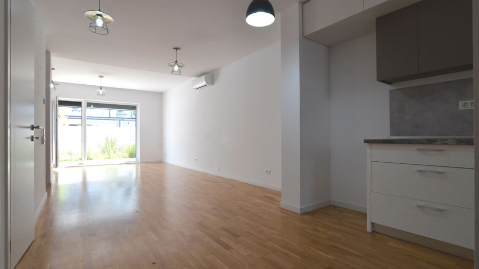 Inchiriem casa insiruita 5 camere partial mobilata - Poză 3