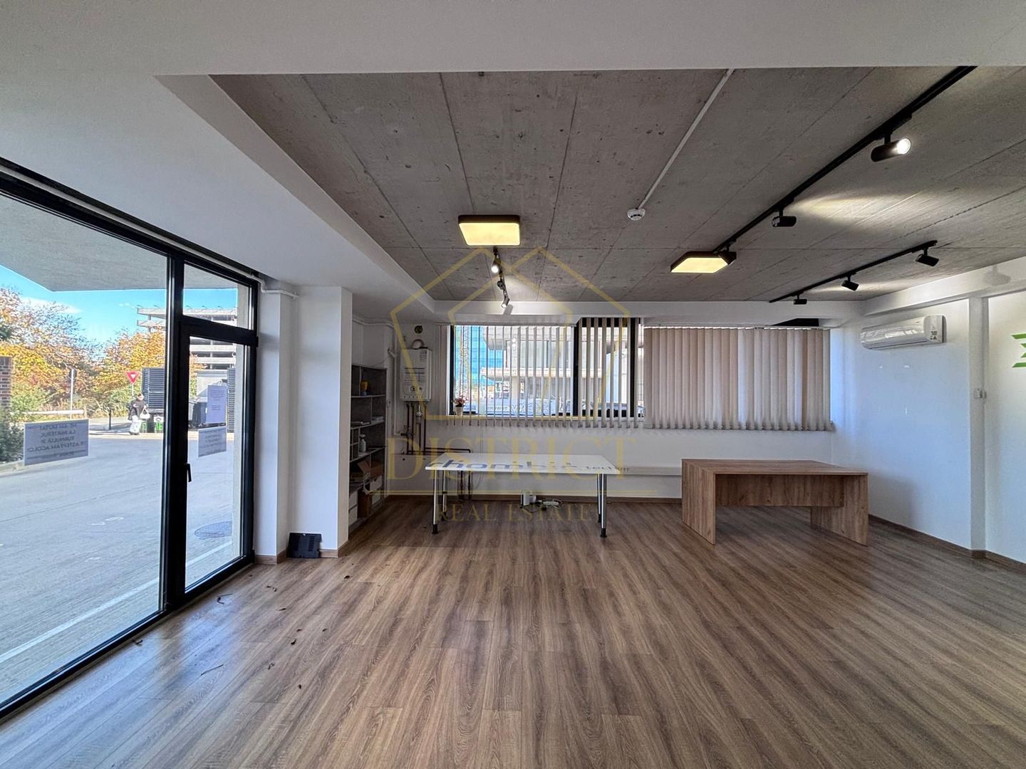 COM 0% Spatiu comercial 100mp, bloc nou | XCITY TOWERS - Poză 2