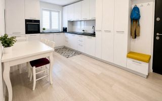 3 camere decomandate, la cheie, etaj intermediar, OMV Mărăști - Poză 1