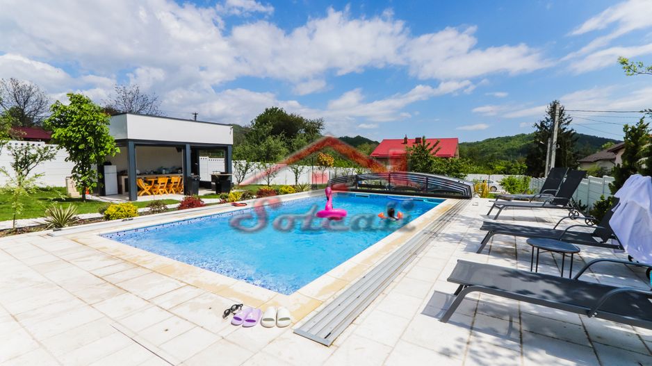 VILĂ MODERNĂ DE LUX CU PISCINĂ, FOTOVOLTAICE ȘI FOIȘOR – BREAZA - Poză 15