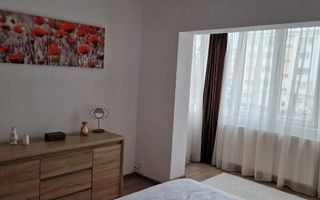 Apartament de 2 camere, 55mp, decomandat, etaj intermediar, str Tulcea - Poză 4