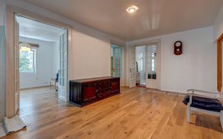 Etaj in vila ideal atelier, cabinet sau locuit, hub, activitati creative - Poză 21