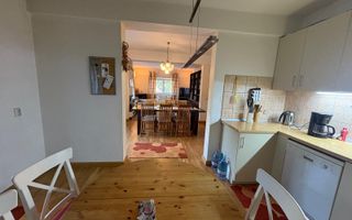 CASĂ TIP DUPLEX | ÎNTR-O ZONĂ LINIȘTITĂ | 6 CAMERE | RĂDĂUȚI - Poză 10