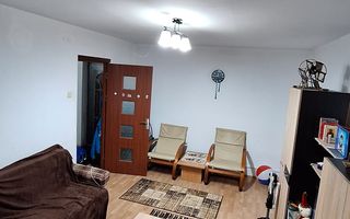 Apartament decomandat 2 camere Rovine Dezrobirii etaj 3 - Poză 1