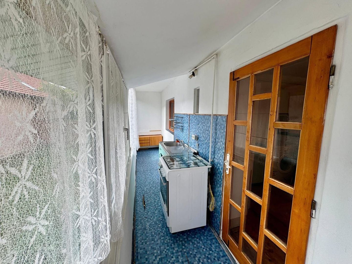Vând apartament cu 2 camere, decomandat, 55 mp, parter, zona Steaua. - Poză 8