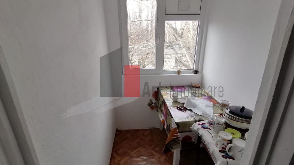 Garsoniera Pajura - bloc 1982 - Poză 4