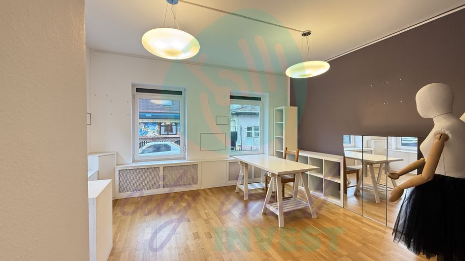 Un apartament Chic ideal ca locuinta sau activitate - Poză 2