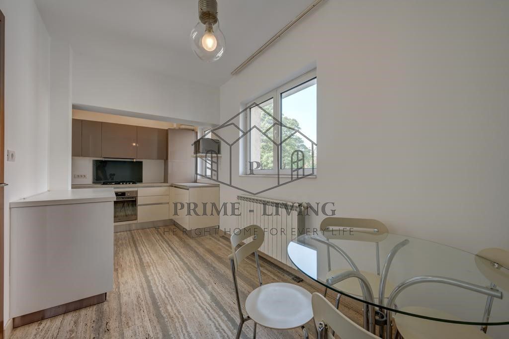 APARTAMENT ULTRACENTRAL CU 4 CAMERE LA INCHIRIERE - Poză 3