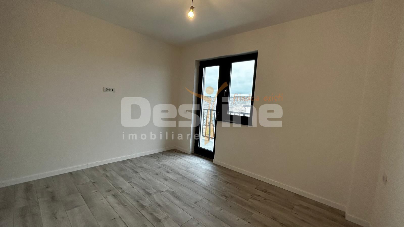 Apartament 2 camere decomandat, etaj intermediar + loc parcare, Rediu - Poză 4