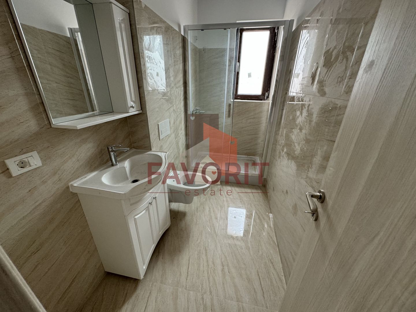 Bloc nou. Cu Lift. Poziție excelentă - Poză 5