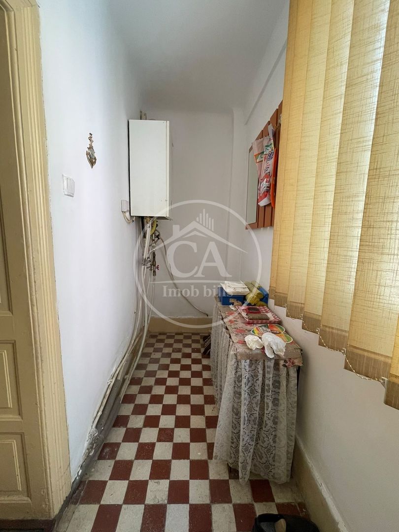 Casa de vanzare cu 4 camere in zona Nufaru,  Oradea - Poză 16