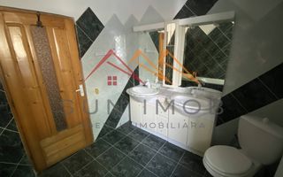 Vila de vanzare, teren 3100 mp, 7 camere, 6 grupuri sanitare, 3 CT, an 1997 - Poză 51