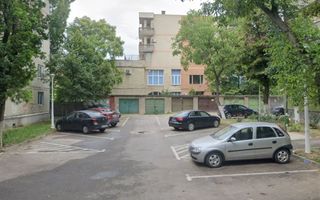 Garaj cu CF, 20 mp, Piata Bucuresti. 12 500 E (neg). Comision 0 - Poză 1