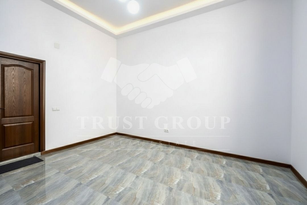 Casa boiereasca renovata Unirii | Curte 70mp | D+P+Pod - Poză 3
