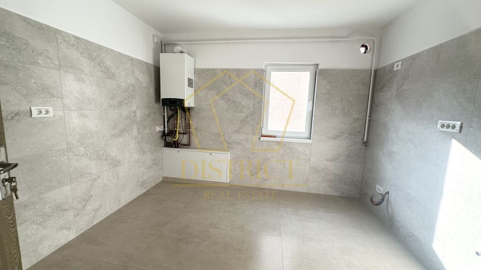 Apartament cu 4 camere decomandat | Etaj 1 | Complexul Studentesc - Poză 4