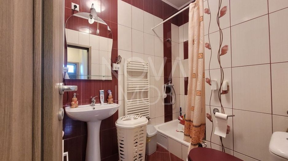 Apartament 3 camere complet mobilat si utilat, 2 locuri de parcare – Etaj 1 - Poză 9
