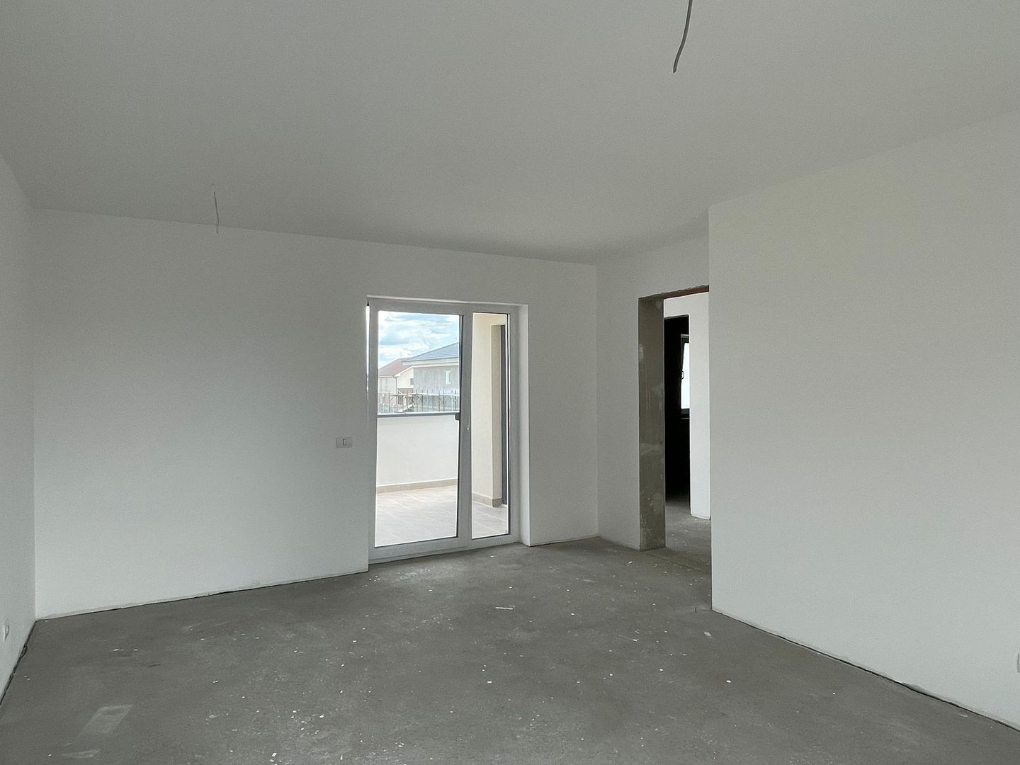 Duplex spațios cu teren generos-Moșnița Nouă - Poză 8