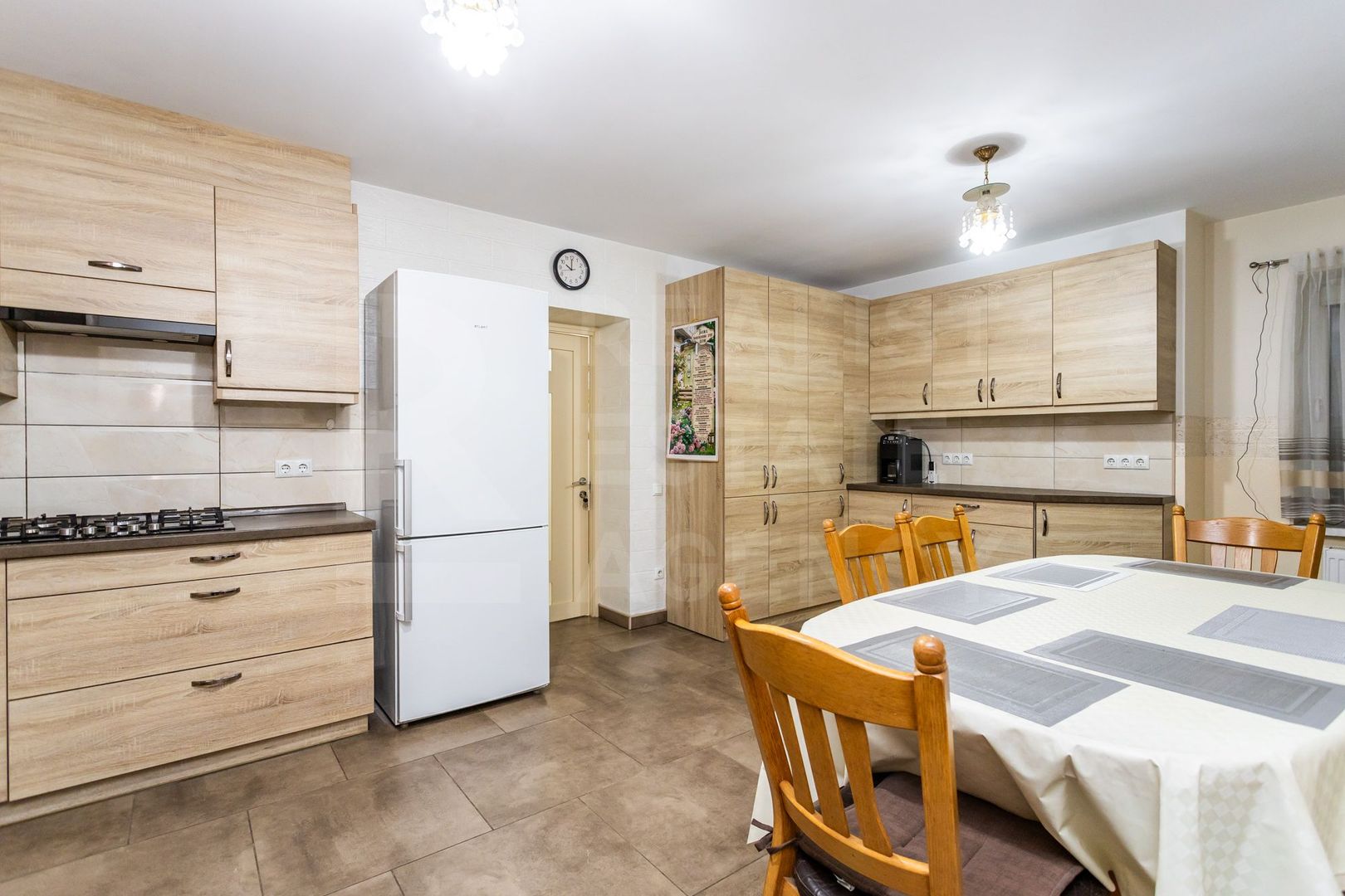 Vânzare, casă, 3 nivele strada Livezilor, Cricova. - Poză 4