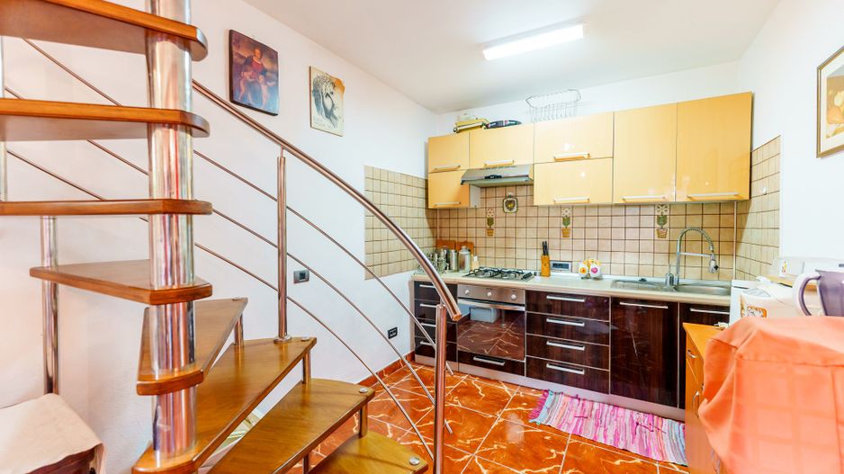 Vilă elegantă tip mediteranean în Zimandul Nou - Poză 11