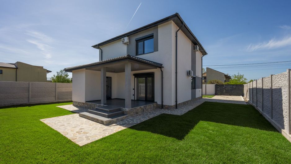 CASA TIPLA, Racordata la toate Utilitățile ! Domnești ! - Poză 19