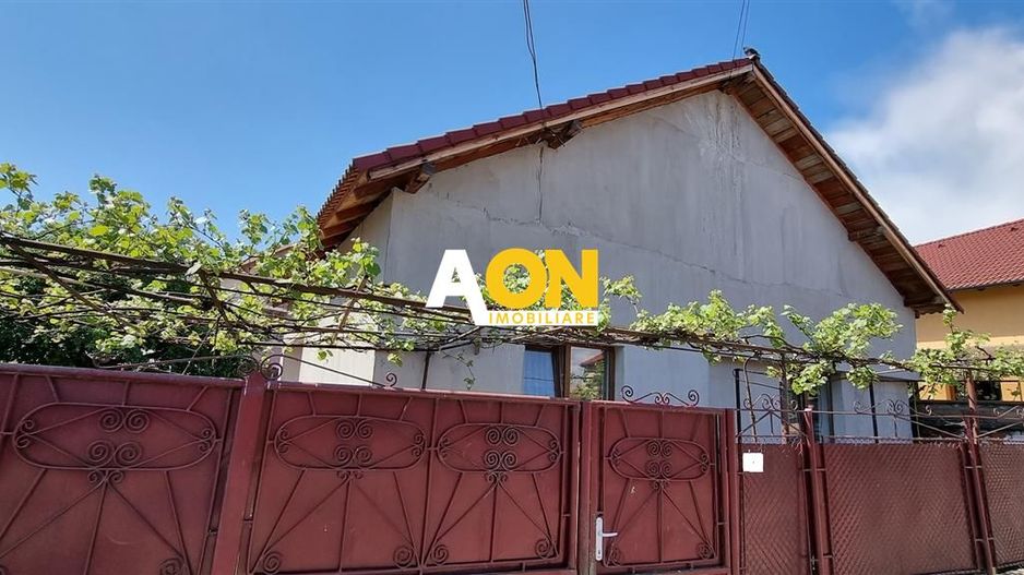 Casa 3 Camere Zona Centru400mp teren - Poză 1