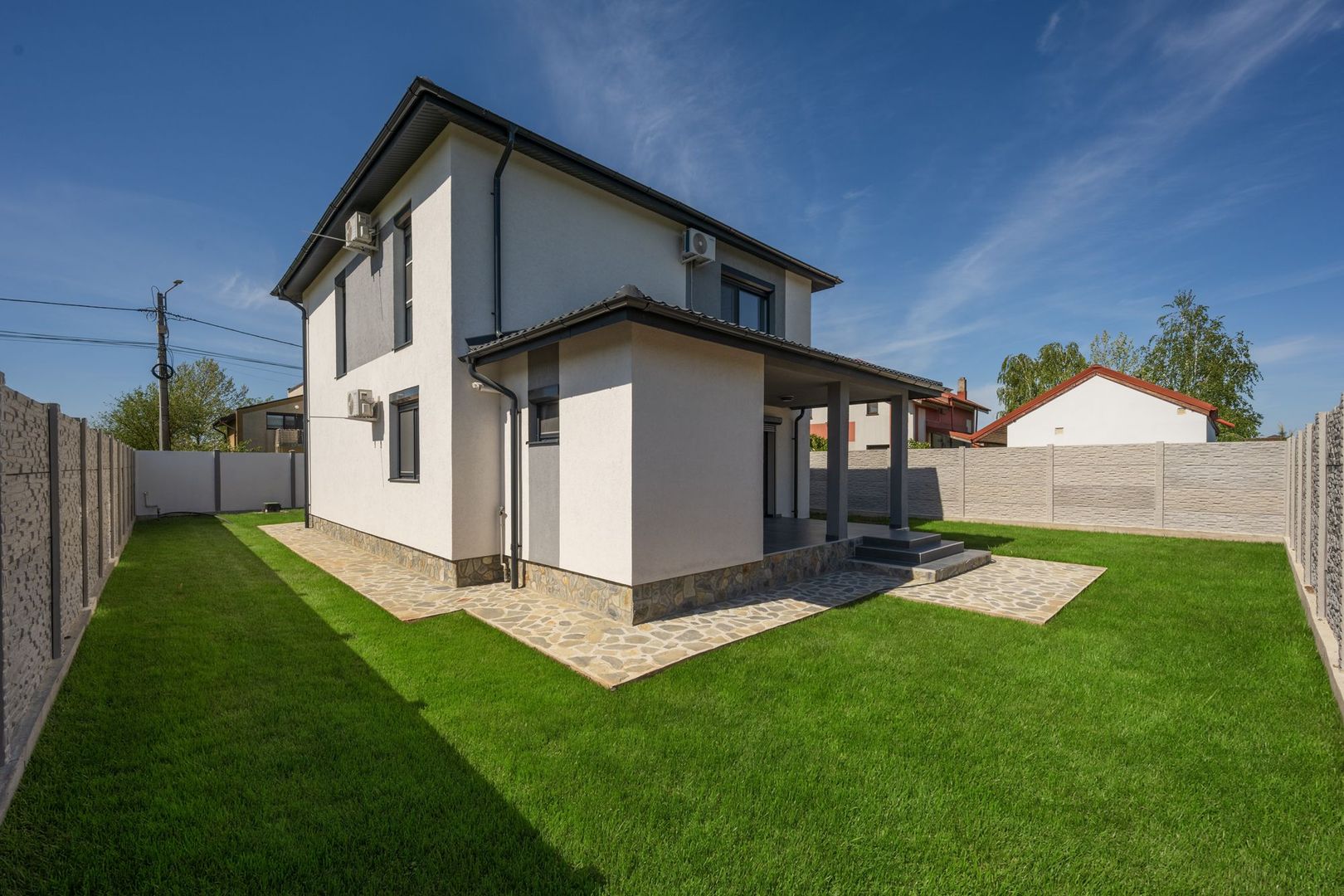 CASA TIPLA, Racordata la toate Utilitățile ! Domnești ! - Poză 18