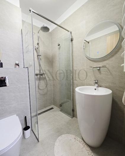 Apartament 3 camere lux .Parcare inclusa  | Expozitiei - Poză 9