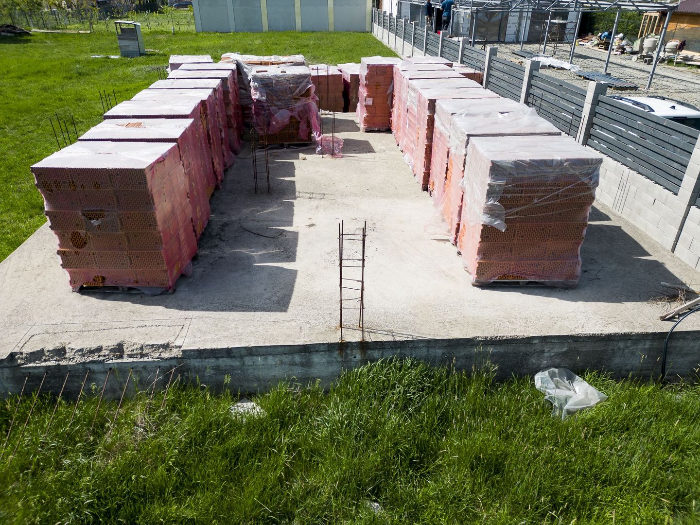 Loc de casă în Zimand Cuz+materiale de construcții - Poză 4