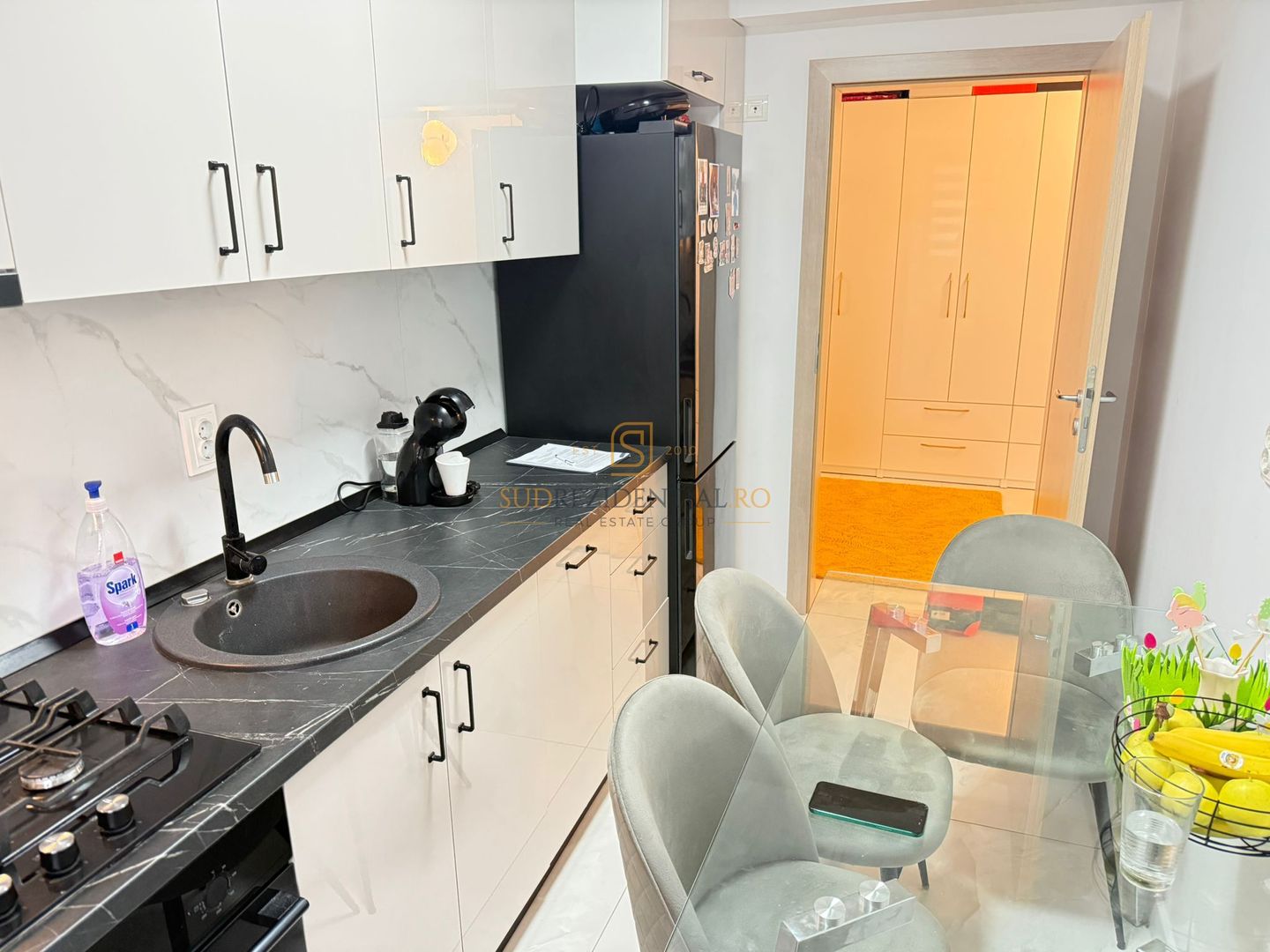 Apartament 2 camere, curte proprie, finisat modern, gata de mutare - Poză 7
