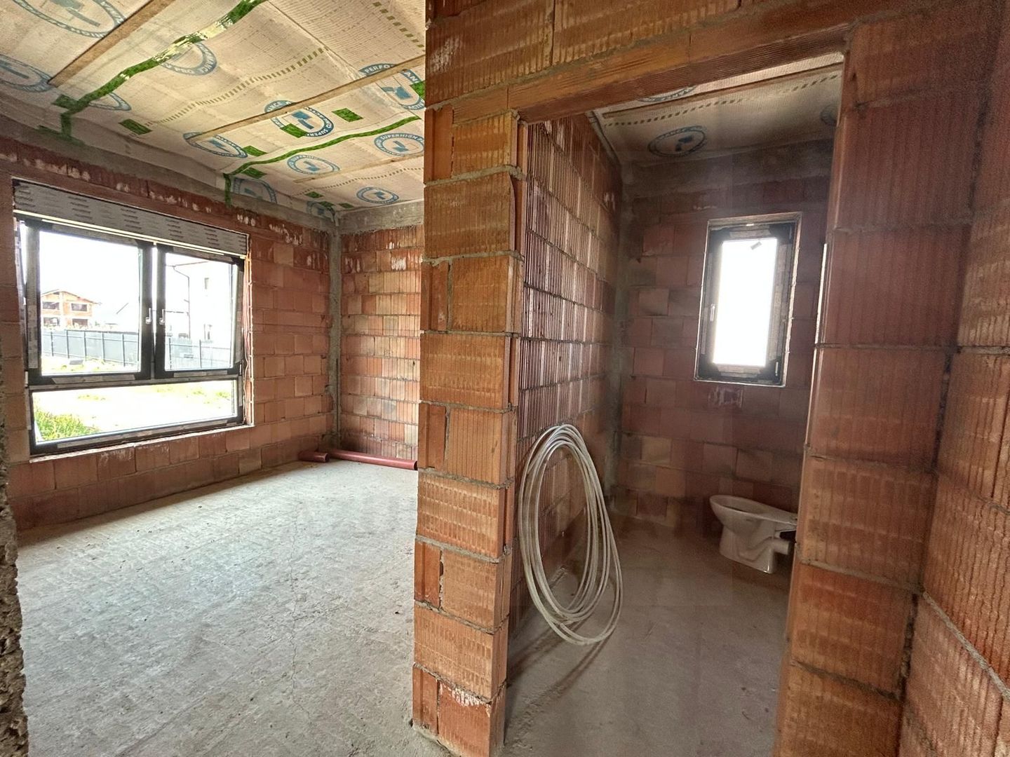 Casa premium pe un singur nivel 4 camere terasa pivnita Cristian - Poză 31