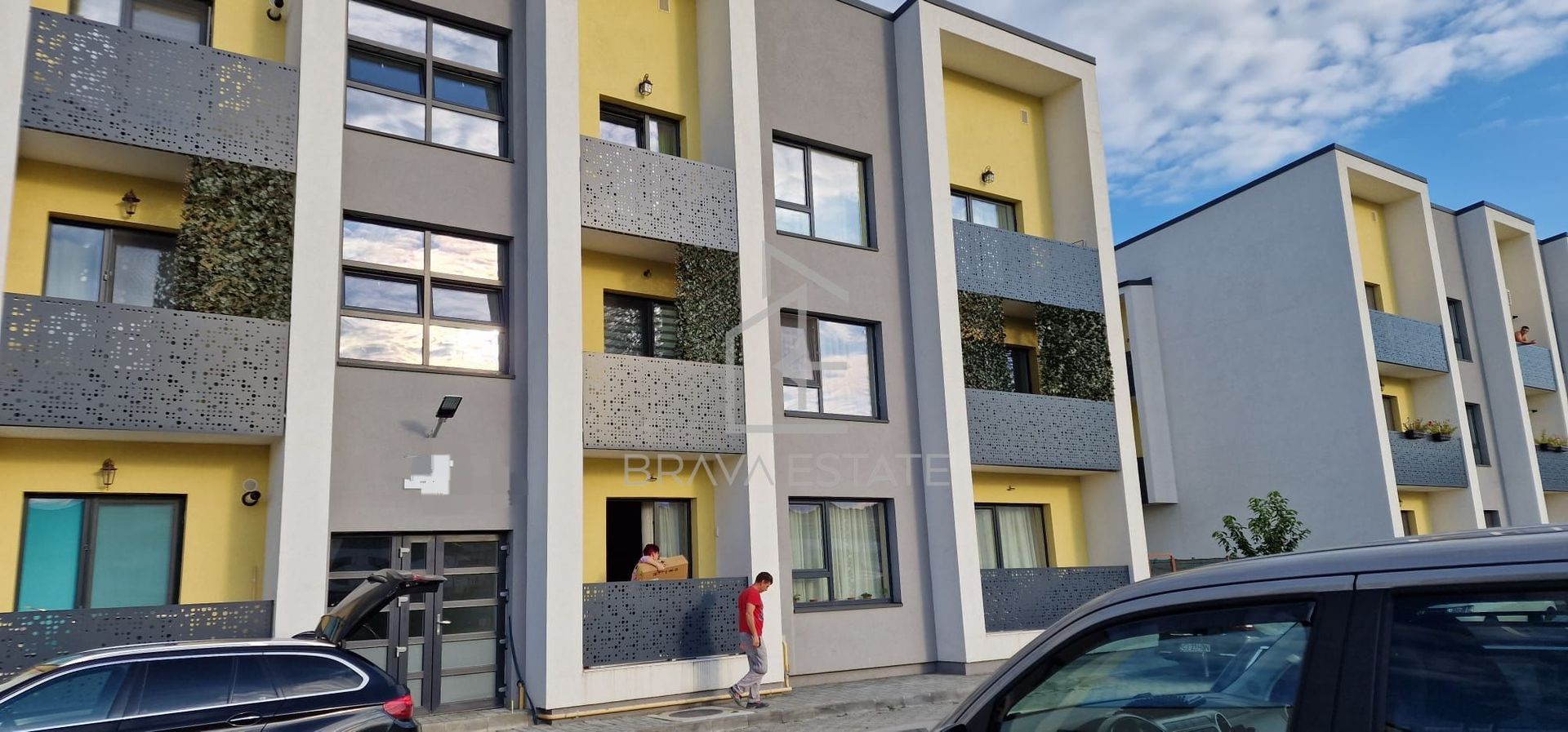 Apartament 3 camere, 80mp, mobilat, 2 balcoane, parcare, zona Terra - Poză 11