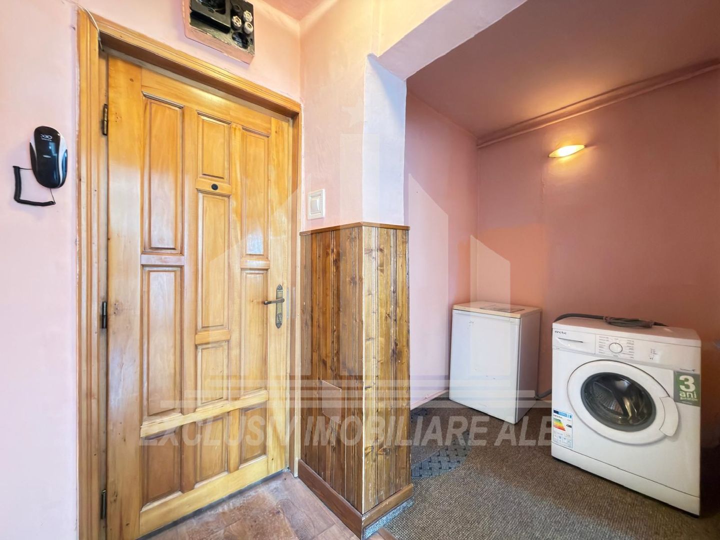 Garsoniera de vanzare | 32 mp | Etaj 2 | Cetate - Poză 2