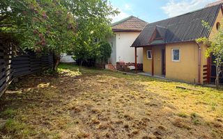 Casă cu 3 camere, garaj și anexă în centrul vechi Baia Mare - Poză 2