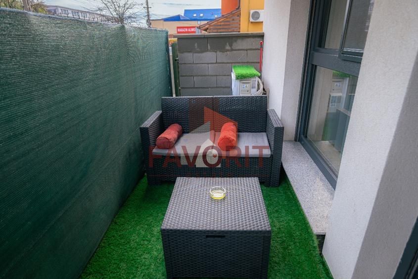 VAND 1/2 CLADIRE CU 6 APARTAMENTE - Poză 10