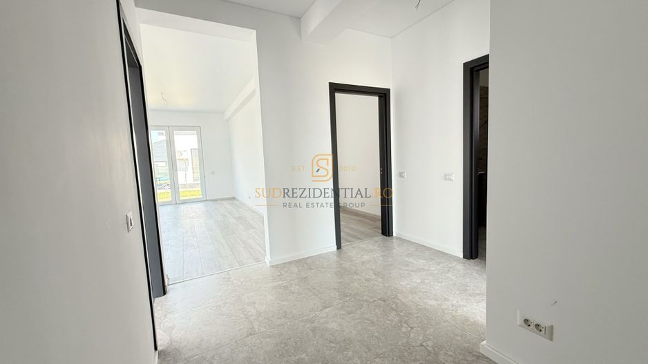 Casa individuala cu 4 camere, ansamblu rezidential securizat - Poză 4