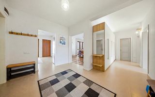 Apartament deosebit in Parcul Engels, 115 mp utili, garaj si boxa! - Poză 11