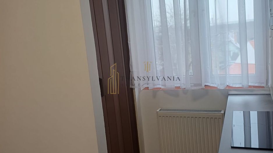 Apartament 2 camere, decomandat - Poză 2