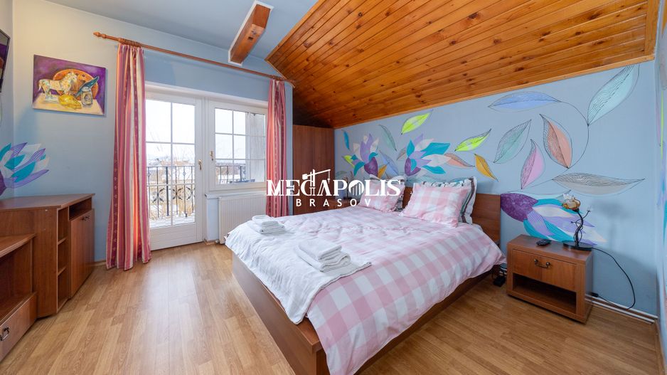 Pensiune de vânzare în Râșnov | 14 camere | 427 mp - Poză 13