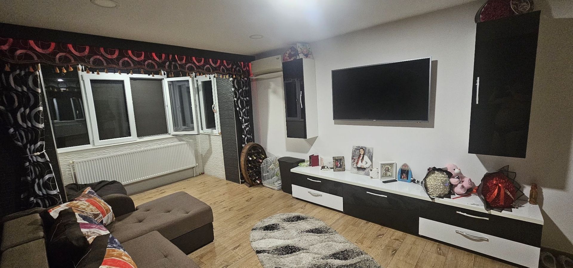 Apartament 2 cam  Centru. sau schimb cu casă in Galati - Poză 1