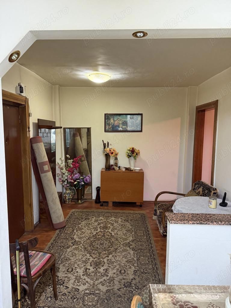 Vand Apartament 2 Camere - Poză 3