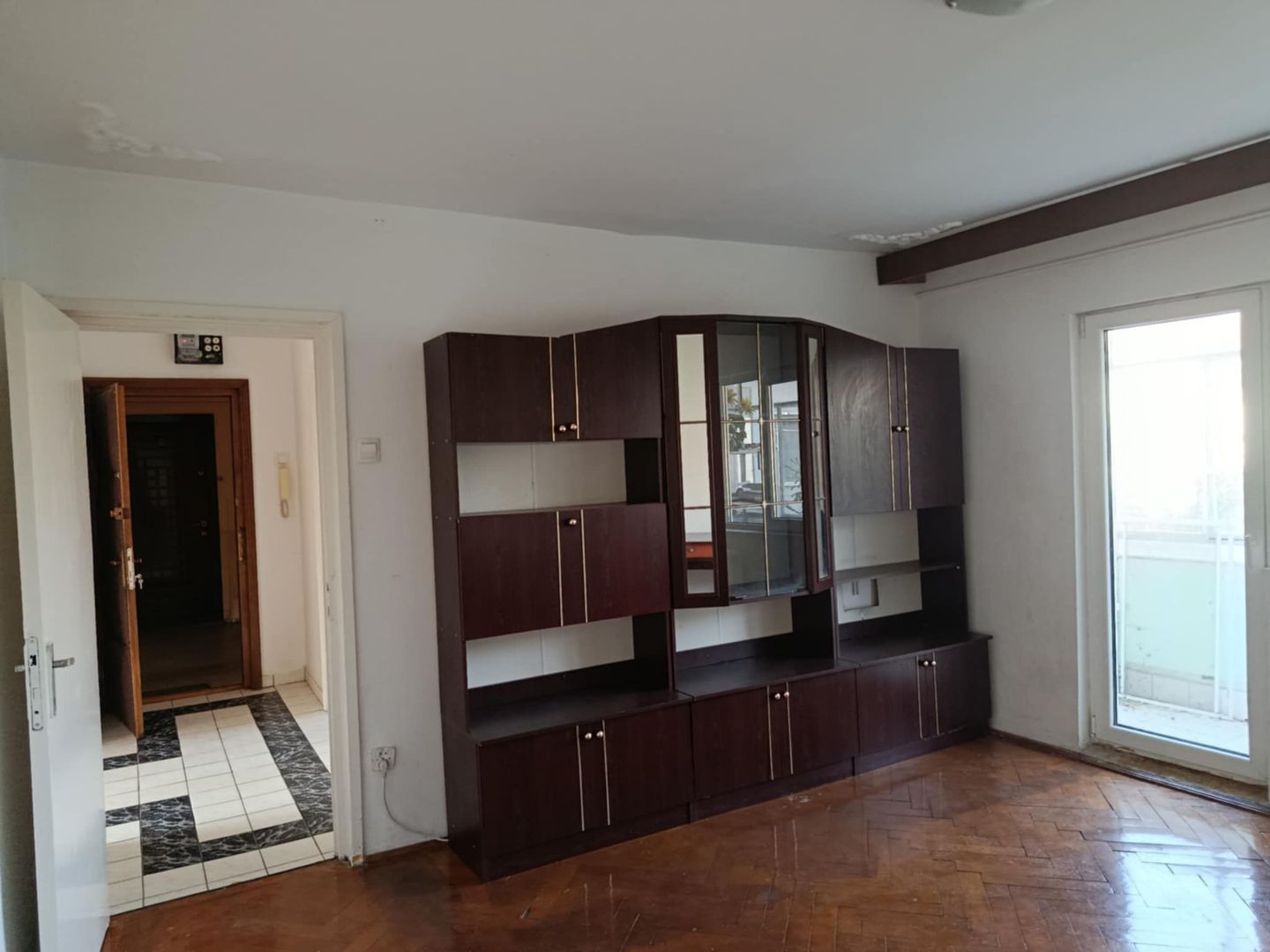 Girocului | 3 Camere | Bloc izolat - Poză 1