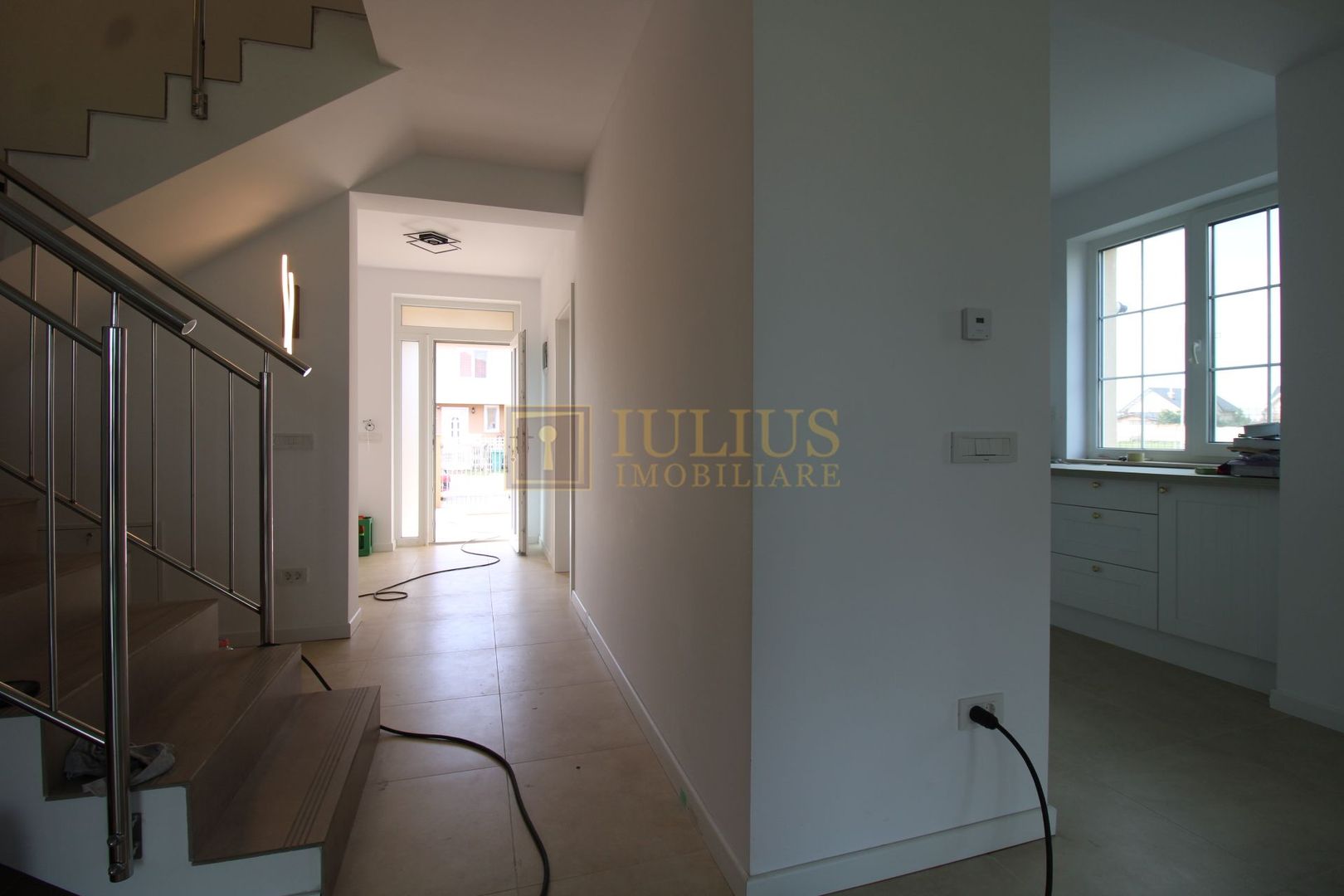 Duplex, semi-mobilat (doar bucataria) la prima inchiriere. - Poză 4